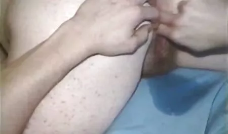 Czarny jest twardy do filmy porno z nastolatkami za darmo pieprzyć a biały facet