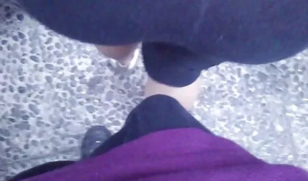 Kolegium student dziewczyna farting w filmy porno za darmo z nastolatkami a duży przyjęcie