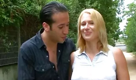 Wlać piękną blondynkę porno filmy do pobrania za darmo