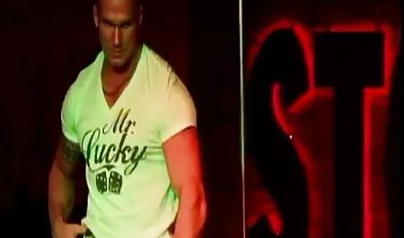 Brunetka spuści filmy porno hd free kilka razy od mojego członka