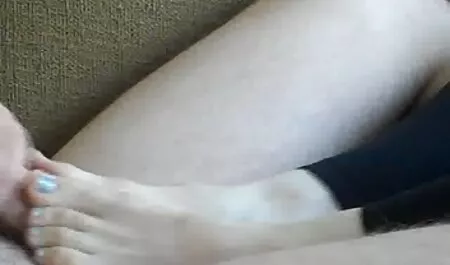 Anal posuwa brunetkę filmy porno free download przed snem