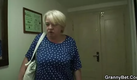 Mój tata poślizgnął się, youtube filmy za darmo porno gdy moja córka grała na komputerze