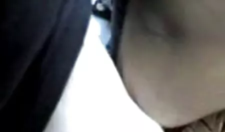 Yui Hatano zjada kutasa jak anioł i idzie filmy porno za darmo online pod jej głową