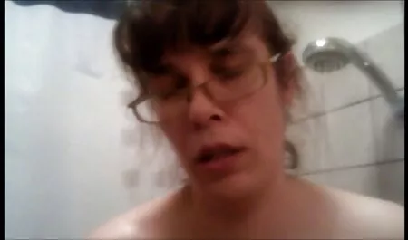Pieści oryginalne filmy porno hd za free usta