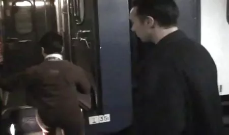 Zajęta ciocia pragnie darmowe porno do pobrania dostać się z siostrzenicą