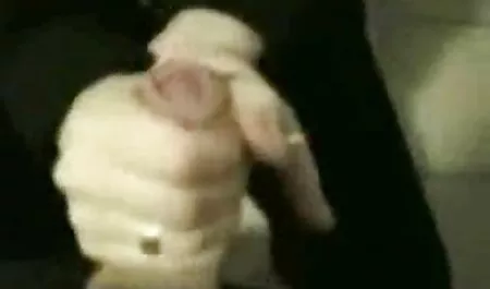 Heban z duży cycki jedzenie porno na telefon za darmo a młody biały kogut