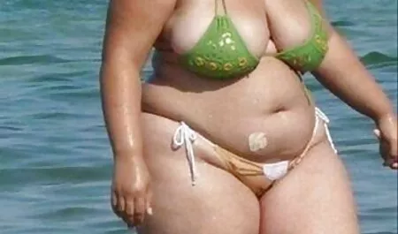Czarny BB miód z dużymi darmowe porno do pobrania chipami ssać wielki kutas