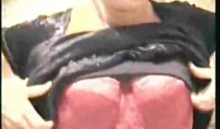 Rosyjska mama wskoczyła do porno za darmo na telefon łóżka z synem