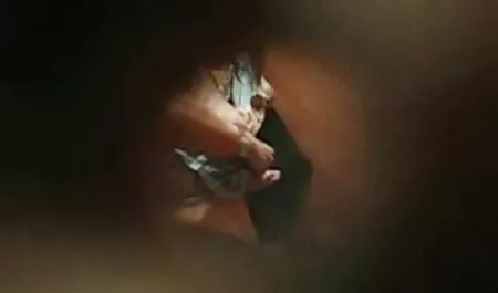 Syn pieprzy swoją siostrę filmy porno za free i przyjaciela w dupę