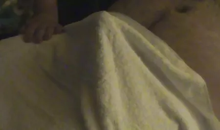 Moja mama poprosiła syna o filmy za darmo porn pokrycie jej