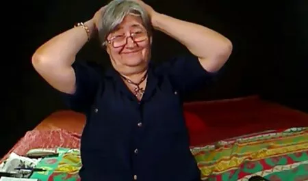 Czarny Anioł lubi sex filmy hd za darmo jeść białe koguty na onebcam